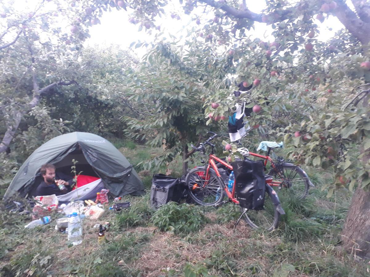 Готель Issyk-Kul - Camping Grigoryevka Grigor'yevka Екстер'єр фото